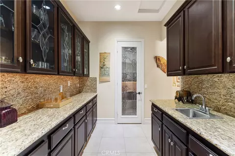 Entry Way - 3349 Mendenaro Ct, Fallbrook, CA 92028 photo 2 of 8