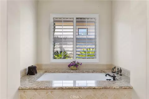 Bath - 3349 Mendenaro Ct, Fallbrook, CA 92028 photo 1 of 5