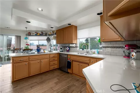 Kitchen - 1113 Crescent Bnd, Fallbrook, CA 92028 photo 1 of 4