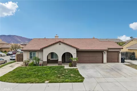 477 La Boca St, San Jacinto, CA 92582