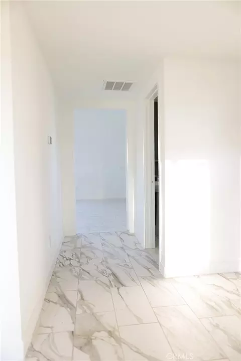 Entry Way - 39396 Cary, Anza, CA 92539 photo 3 of 3