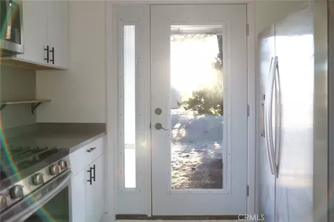 Entry Way - 39396 Cary, Anza, CA 92539 photo 2 of 3