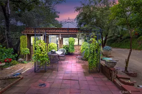 42185 Oak Cyn, Hemet, CA 92544