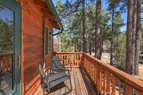 Exterior - 190 Spruce, Sugarloaf, CA 92386 photo 5 of 8