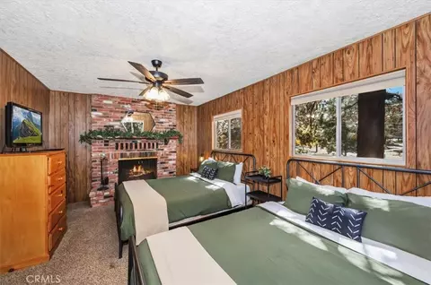Bedroom - 190 Spruce, Sugarloaf, CA 92386 photo 6 of 10
