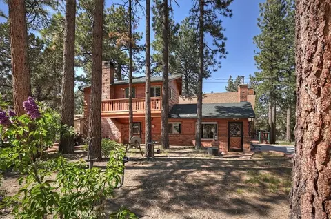 Exterior - 190 Spruce, Sugarloaf, CA 92386 photo 2 of 8
