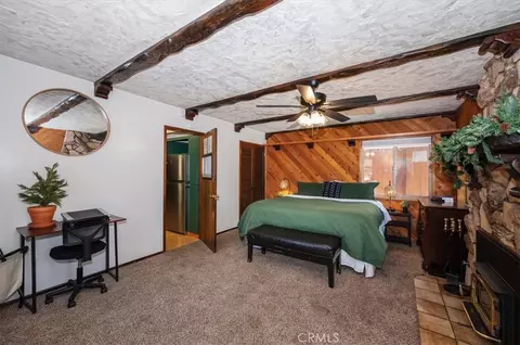 Bedroom - 190 Spruce, Sugarloaf, CA 92386 photo 3 of 10