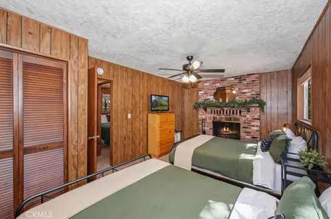 Bedroom - 190 Spruce, Sugarloaf, CA 92386 photo 7 of 10