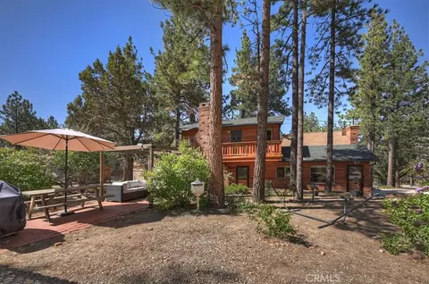 Exterior - 190 Spruce, Sugarloaf, CA 92386 photo 1 of 8