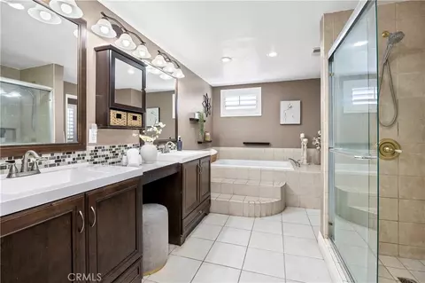 Bath - 29420 Ynez Rd, Temecula, CA 92592 photo 3 of 4