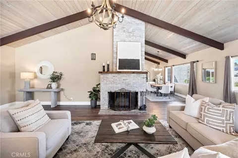 Living - 29420 Ynez Rd, Temecula, CA 92592 photo 2 of 5