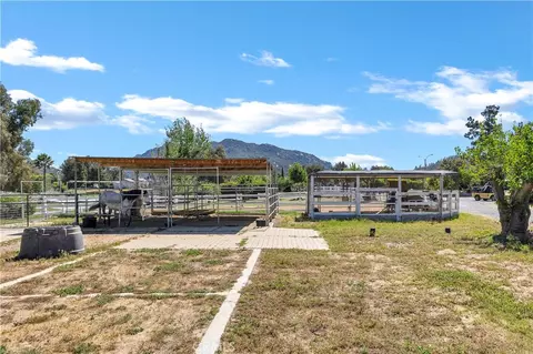 Exterior - 29420 Ynez Rd, Temecula, CA 92592 photo 16 of 22