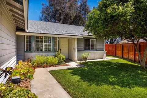 Exterior - 42950 Virgo Ct, Temecula, CA 92592 photo 4 of 13