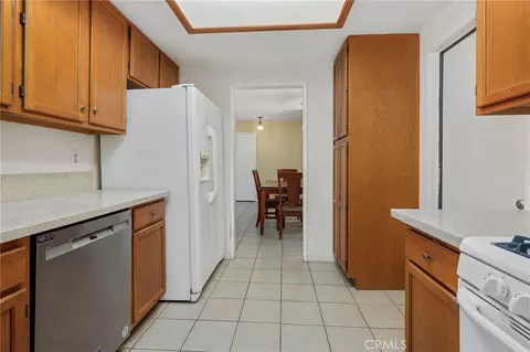 Kitchen - 42950 Virgo Ct, Temecula, CA 92592 photo 2 of 2