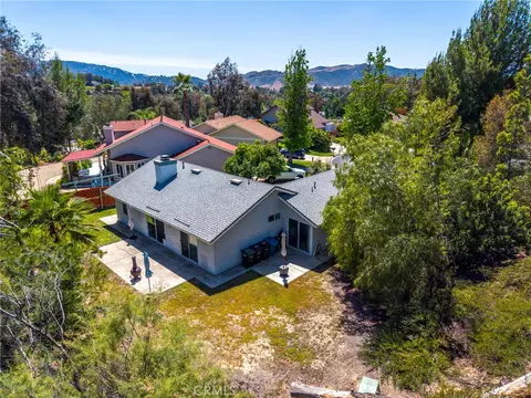 View/Area - 42950 Virgo Ct, Temecula, CA 92592 photo 2 of 3