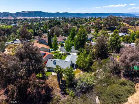 View/Area - 42950 Virgo Ct, Temecula, CA 92592 photo 1 of 3