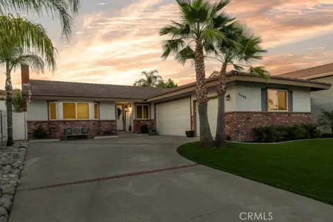 30189 Longhorn Dr, Canyon Lake, CA 92587