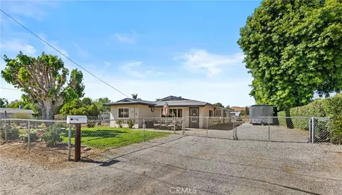 32744 Texas, Yucaipa, CA 92399