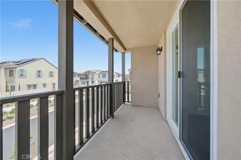 Exterior - 32841 Tannat Dr, Temecula, CA 92591 photo 4 of 7