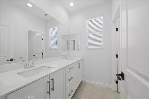 Entry Way - 32841 Tannat Dr, Temecula, CA 92591 photo 10 of 11