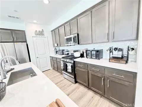 Kitchen - 39389 Corvina, Temecula, CA 92591 photo 2 of 3