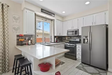 Kitchen - 41844 Driver, Temecula, CA 92591 photo 4 of 7