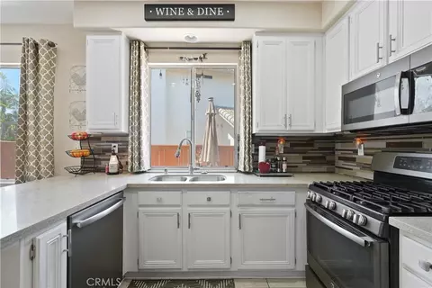 Kitchen - 41844 Driver, Temecula, CA 92591 photo 3 of 7