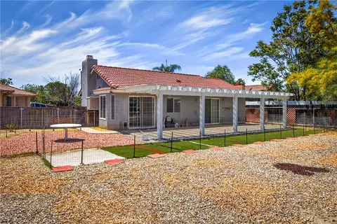 Exterior - 43970 Moonlighting Dr, Hemet, CA 92544 photo 3 of 4