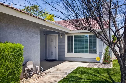 Exterior - 43970 Moonlighting Dr, Hemet, CA 92544 photo 4 of 4