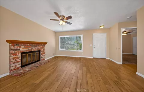 Living - 43970 Moonlighting Dr, Hemet, CA 92544 photo 2 of 4