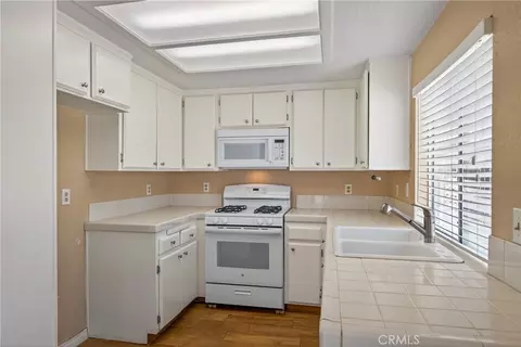 Kitchen - 43970 Moonlighting Dr, Hemet, CA 92544 photo 1 of 2