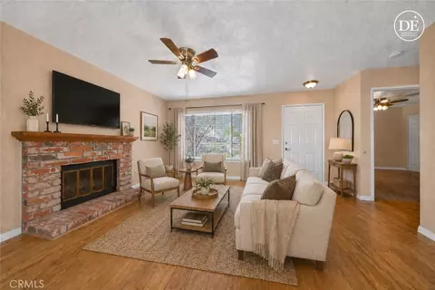 Living - 43970 Moonlighting Dr, Hemet, CA 92544 photo 1 of 4