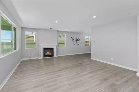 Living - 32063 Dayspring Way, Temecula, CA 92591 photo 6 of 9