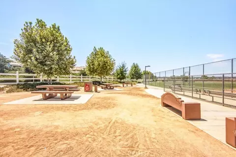 Exterior - 433 Willow, Perris, CA 92570 photo 12 of 14