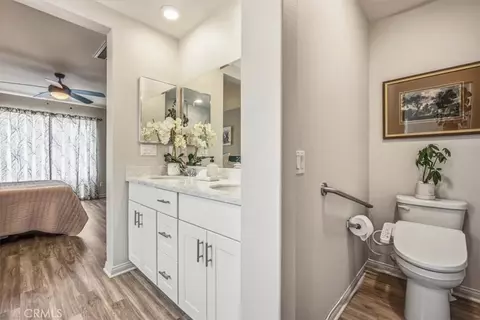 Bath - 433 Willow, Perris, CA 92570 photo 4 of 5