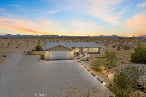 61375 Leslie Ln, Landers, CA 92285