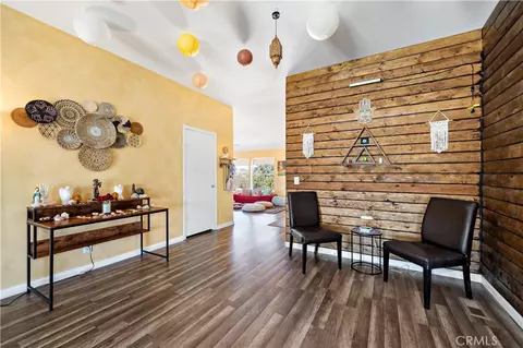 Entry Way - 61375 Leslie Ln, Landers, CA 92285 photo 2 of 2