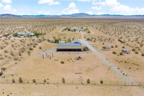 View/Area - 61375 Leslie Ln, Landers, CA 92285 photo 3 of 10