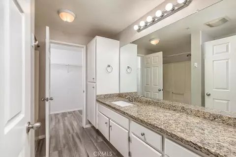 Bath - 31238 Taylor Ln, Temecula, CA 92592 photo 2 of 2