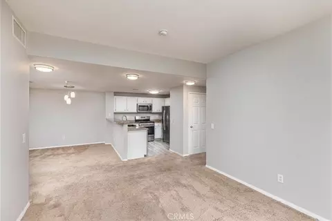 Living - 31238 Taylor Ln, Temecula, CA 92592 photo 2 of 2