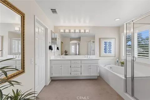 Bath - 41216 Coghill Dr, Temecula, CA 92591 photo 2 of 7