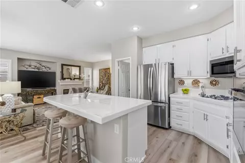 Kitchen - 41216 Coghill Dr, Temecula, CA 92591 photo 3 of 6