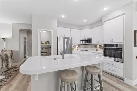 Kitchen - 41216 Coghill Dr, Temecula, CA 92591 photo 6 of 6