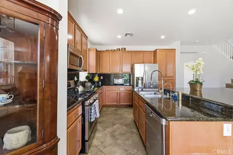 Kitchen - 37527 Persimmon, Palmdale, CA 93551 photo 4 of 4