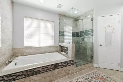 Bath - 37527 Persimmon, Palmdale, CA 93551 photo 4 of 4
