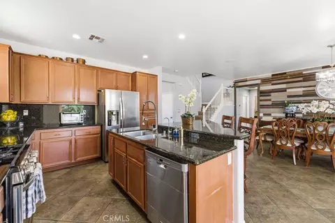 Kitchen - 37527 Persimmon, Palmdale, CA 93551 photo 3 of 4
