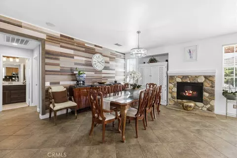Dining - 37527 Persimmon, Palmdale, CA 93551 photo 1 of 2