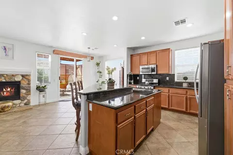 Kitchen - 37527 Persimmon, Palmdale, CA 93551 photo 1 of 4