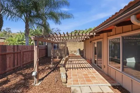 Exterior - 4729 Via Tala, Fallbrook, CA 92028 photo 6 of 22