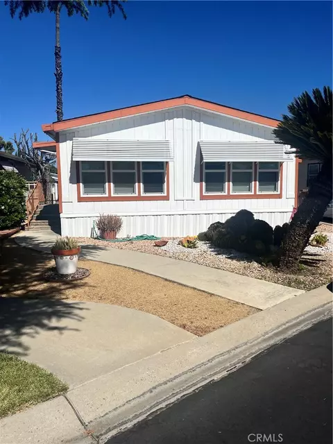 1275 Bishop Dr, Hemet, CA 92545